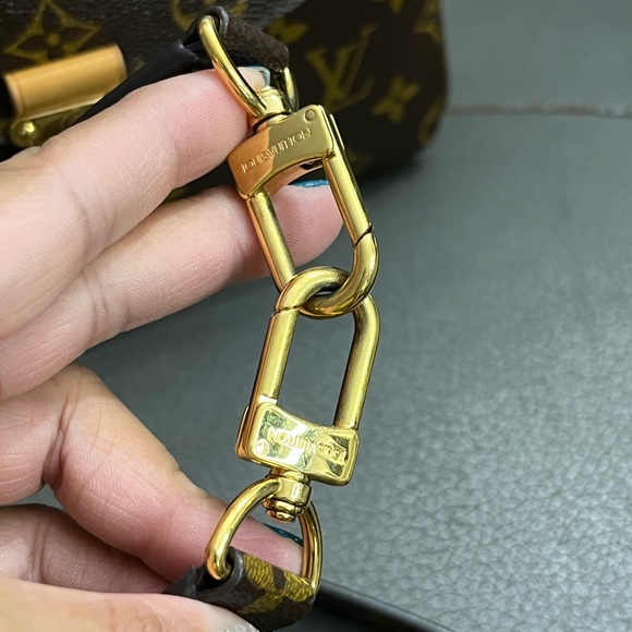 ‼️sold‼️Louis Vuitton Pochette Metis - Picture 7 of 16